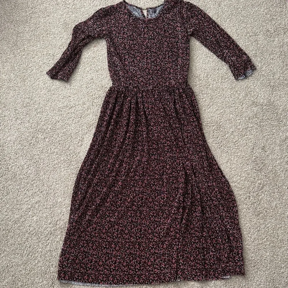 Chic Long Sleeve Floral Dress in Black and Pink - Picture 5 of 5